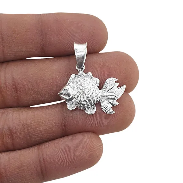 Silver_Fish_Pendant_For_Astrological_Remedy