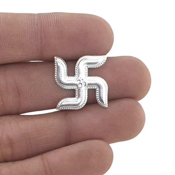 Silver_Om_Swastik_Pyramid_For_Vastu
