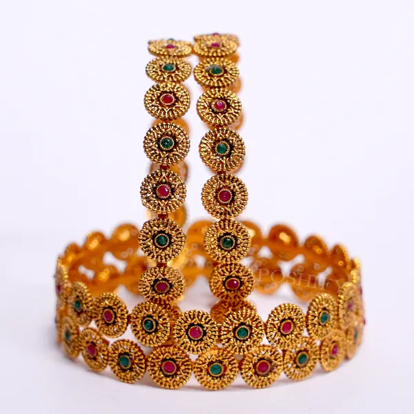 Luxury_Gold_Plated_Pure_Brass_Bangles_for_Women_|_Bangles_Set_|_1485_-_1498_|_Latest_Stylish_Traditional_Kada_Bangles_|_Just_Like_Real_Gold_Jewellery_|_Fashion_|_SET_OF_4