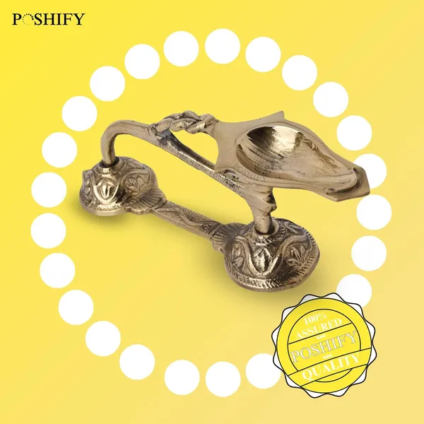 Gold_Brass_Elegant_Handcrafted_Diya_Holder