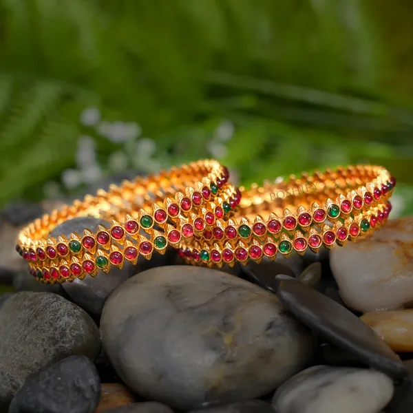 Luxury_Gold_Plated_Pure_Brass_Bangles_for_Women_|_Bangles_Set_|_11010B_-_1820_|_Latest_Stylish_Traditional_Kada_Bangles_|_Just_Like_Real_Gold_Jewellery_|_Fashion_|_SET_OF_4
