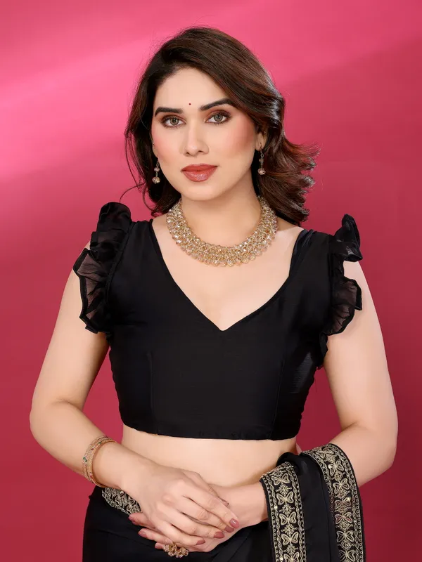 Black_Embroidery_Saree_With_Unstitched_Blouse_Piece_For_Women