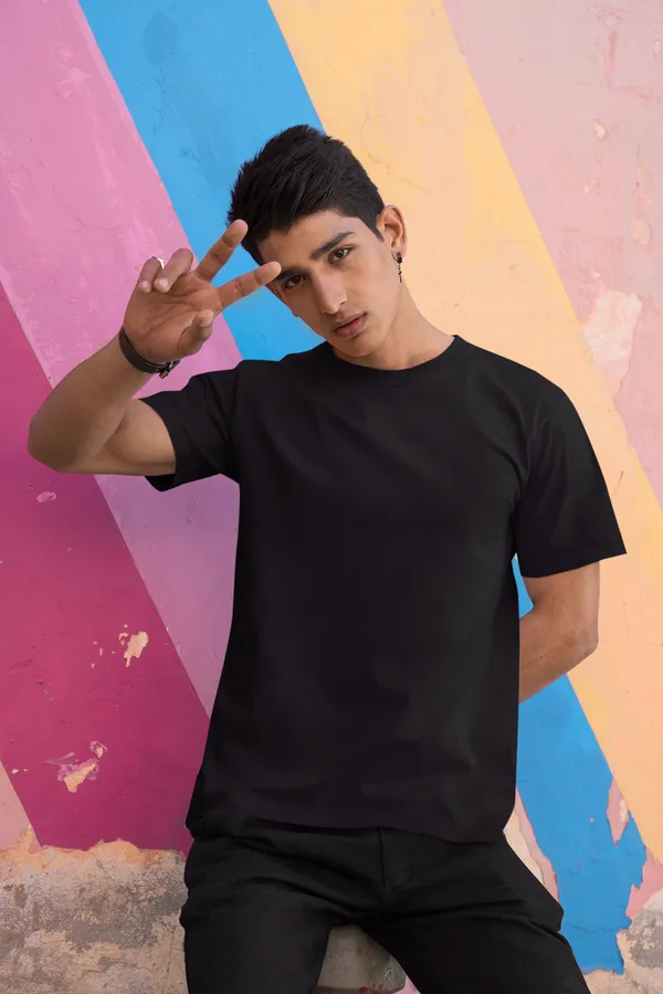 Black_Cotton_Regular_Fit_T-Shirt_For_Men