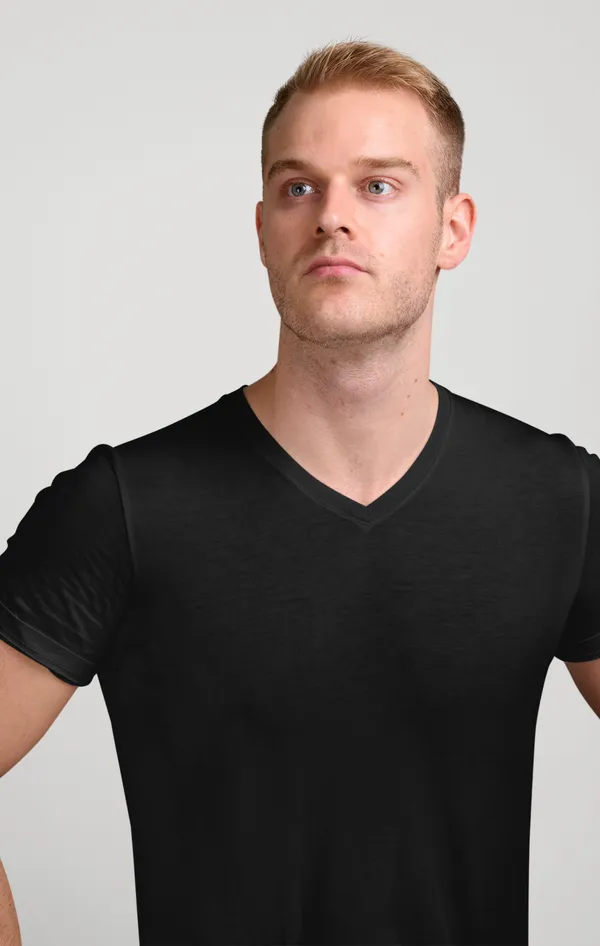 Black_Cotton_Regular_Fit_T-Shirt_For_Men