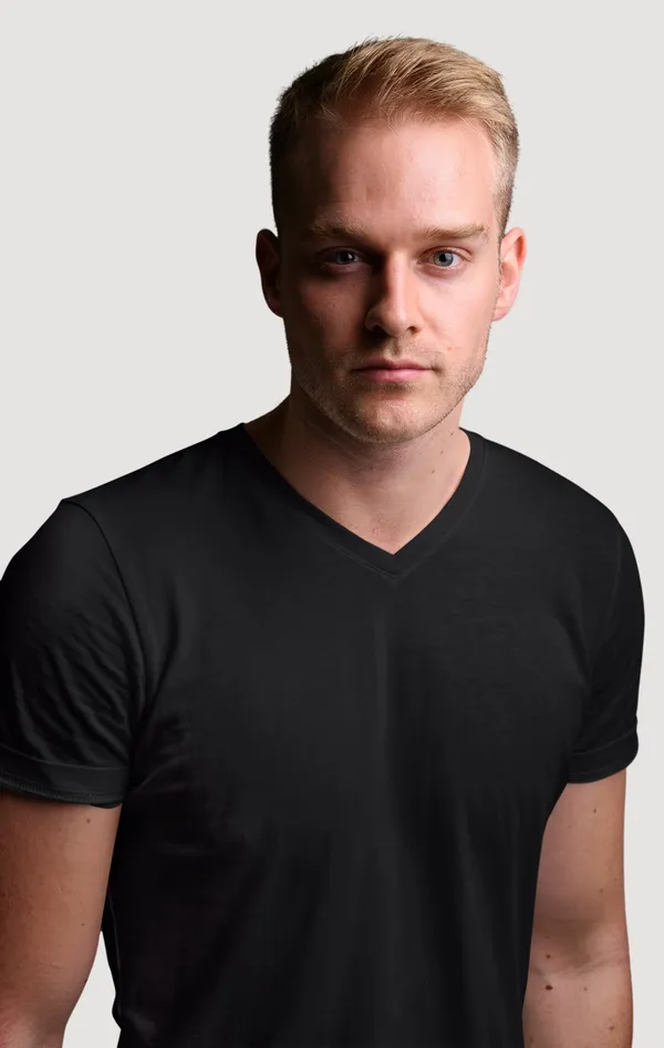 Black_Cotton_Regular_Fit_T-Shirt_For_Men