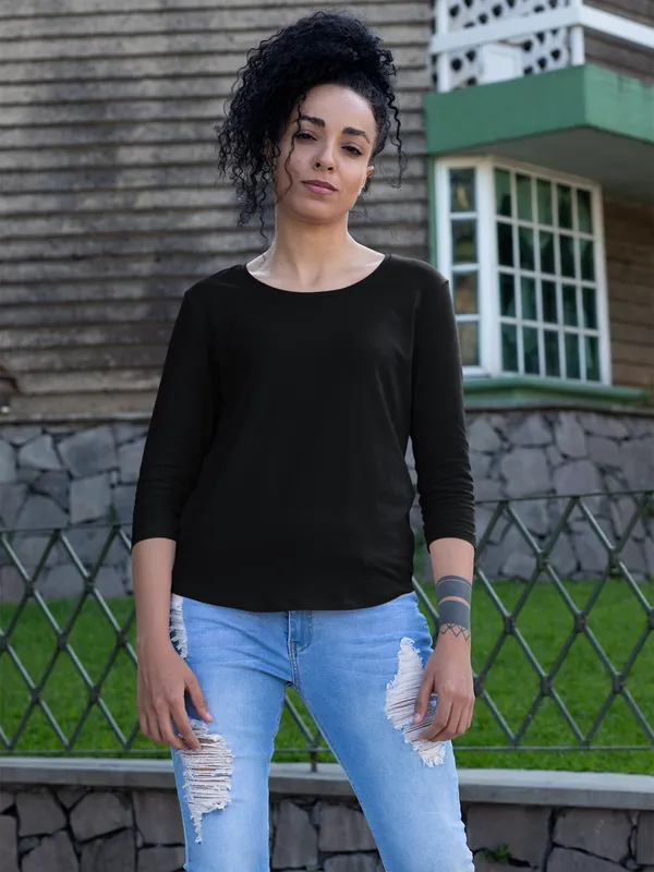 Black_Cotton_Regular_Fit_T-Shirt_For_Women