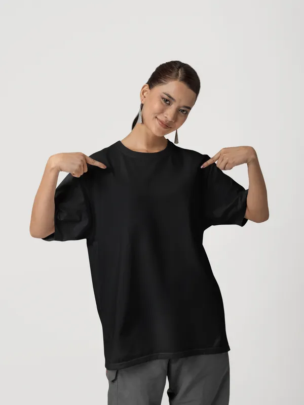 Black_Cotton_Oversized_T-Shirt_For_Women