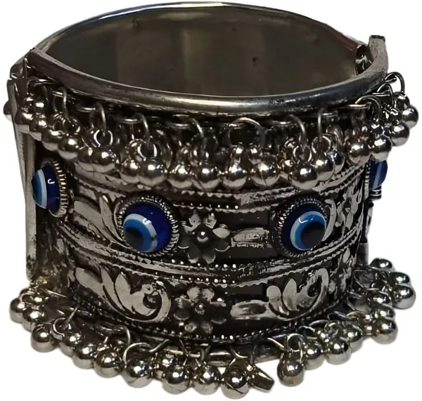 Platinum_Oxidised_Silver_New_Design_Bracelet_For_Women_&_Girls