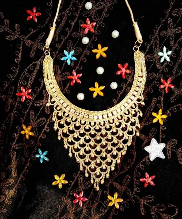 Gold_Brass_Gold-Plated_Hooks_Jewllery_For_Women_&_Girls