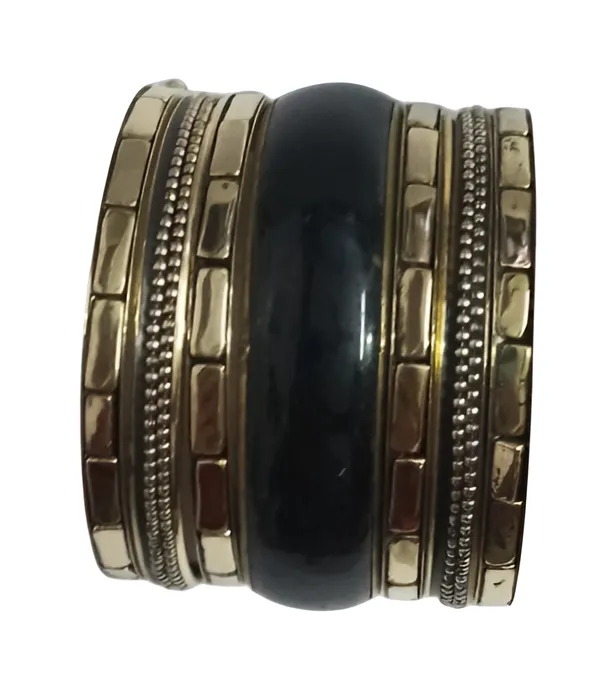 Valusha_Oxidized_Indian_bracelet_crafted_from_metals_&_sterling_silver