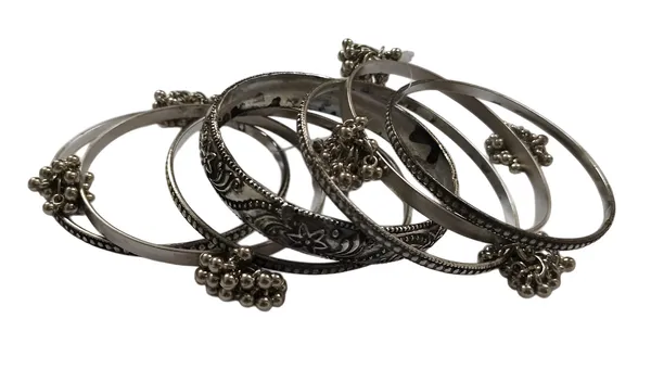 Valusha_Oxidized_Indian_bracelet_crafted_from_metals_&_sterling_silver