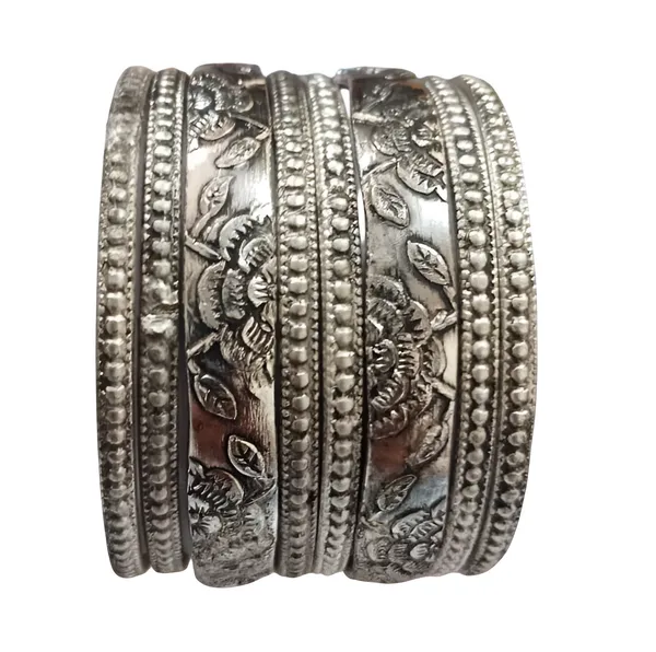 Valusha_Oxidized_Indian_bracelet_crafted_from_metals_&_sterling_silver