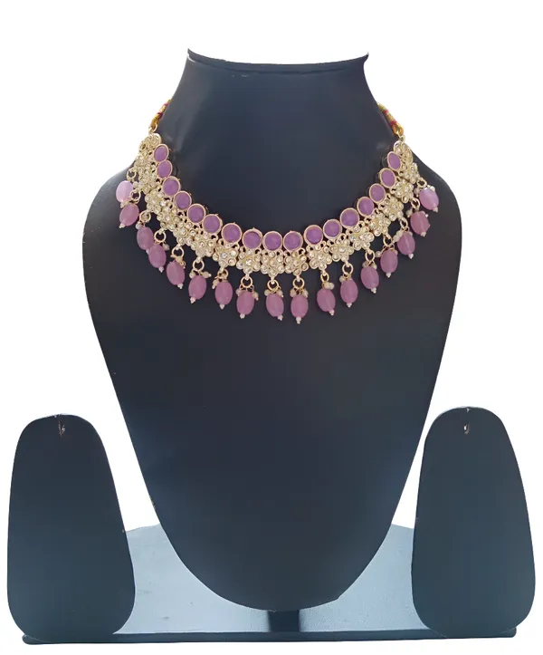 Valusha_Pearl_and_stone_beaded_Jewelry_set_for_Women