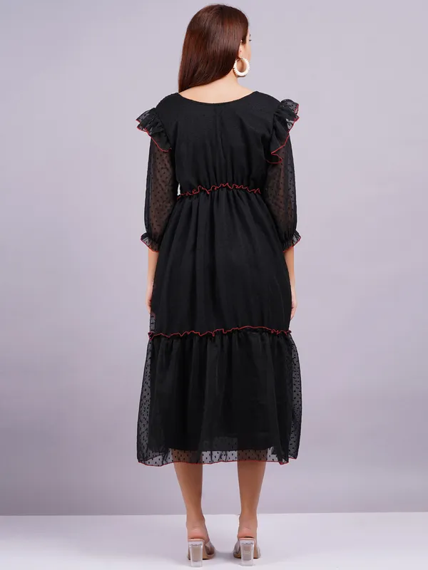 Black_Georgette_Premium_And_Elegant_Midi_Dress_For_Women