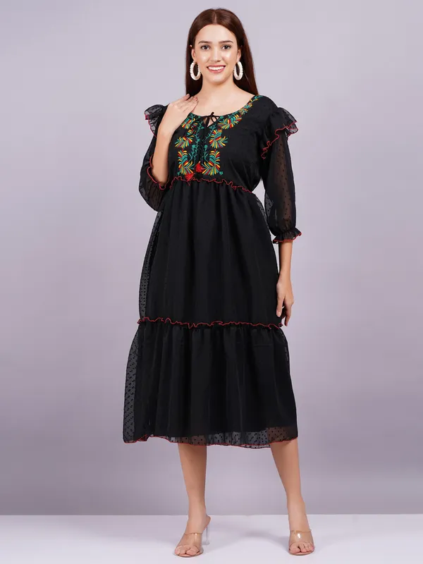Black_Georgette_Premium_And_Elegant_Midi_Dress_For_Women