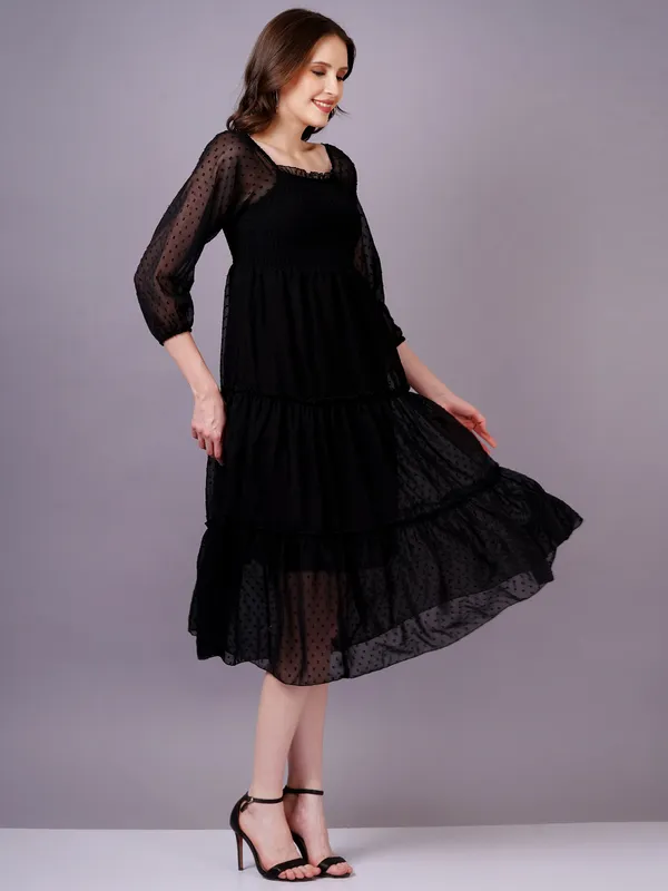 Black_Georgette_Premium_And_Elegant_Midi_Dress_For_Women
