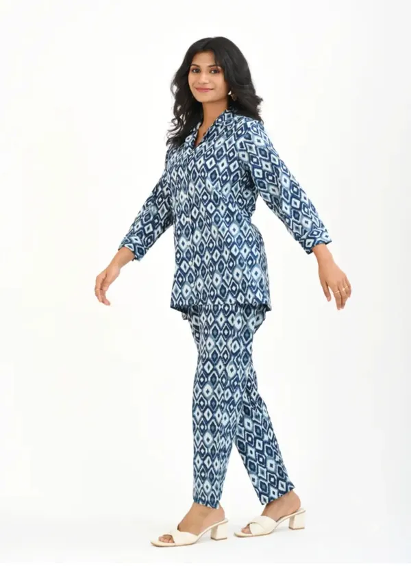 Blue_Georgette_Premium_And_Elegant_Night_Suit_Set_For_Women
