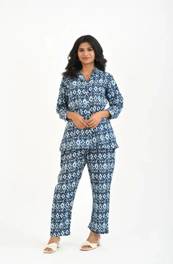 Blue_Georgette_Premium_And_Elegant_Night_Suit_Set_For_Women