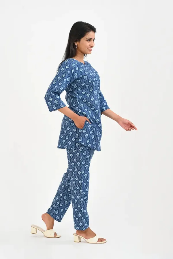 Blue_Georgette_Premium_And_Elegant_Night_Suit_Set_For_Women