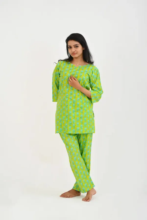 Green_Georgette_Premium_And_Elegant_Night_Suit_Set_For_Women