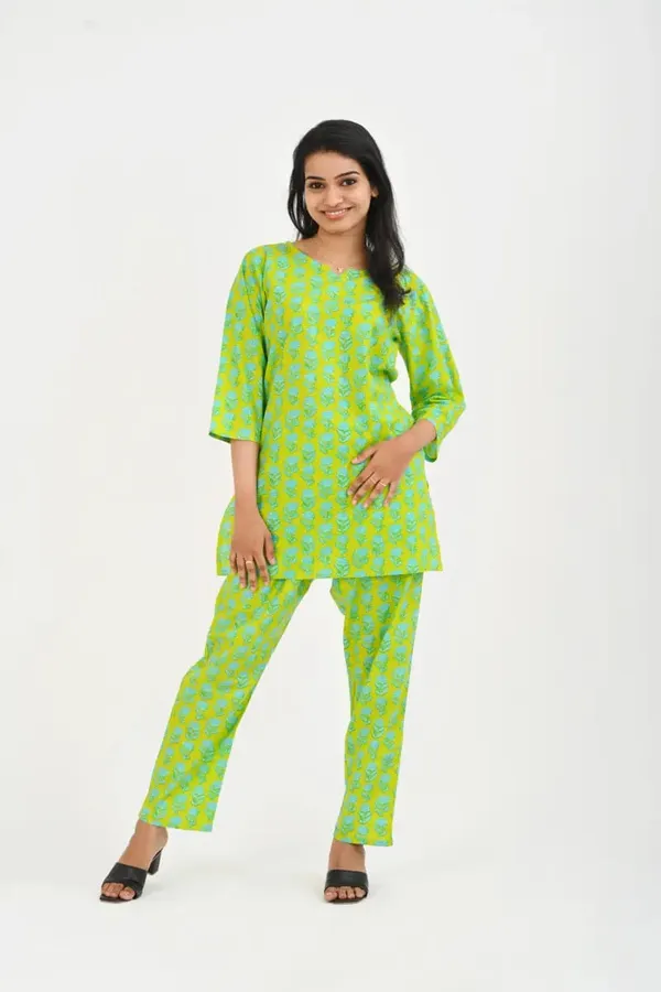 Green_Georgette_Premium_And_Elegant_Night_Suit_Set_For_Women