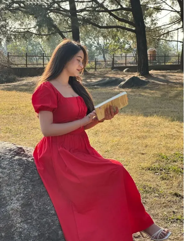 Red_Cotton_Premium_And_Elegant_Midi_Dress_For_Women