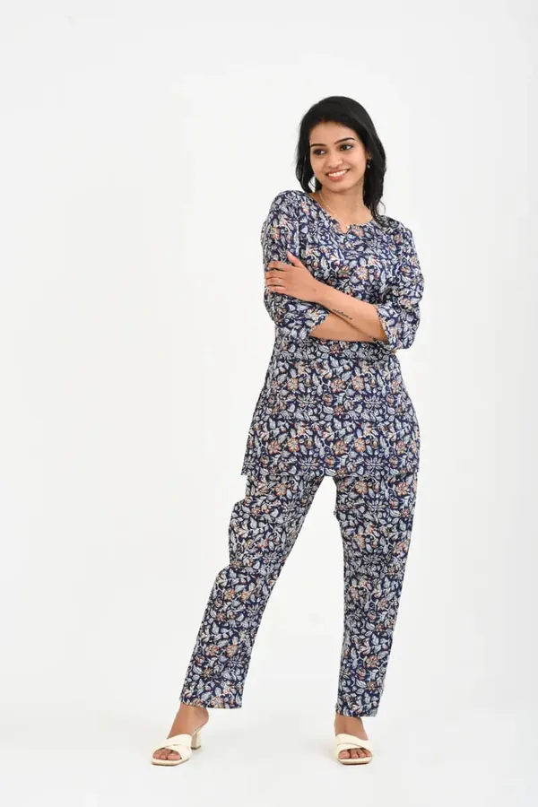Blue_Georgette_Premium_And_Elegant_Night_Suit_Set_For_Women