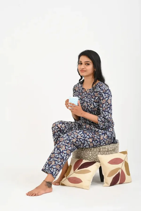 Blue_Georgette_Premium_And_Elegant_Night_Suit_Set_For_Women
