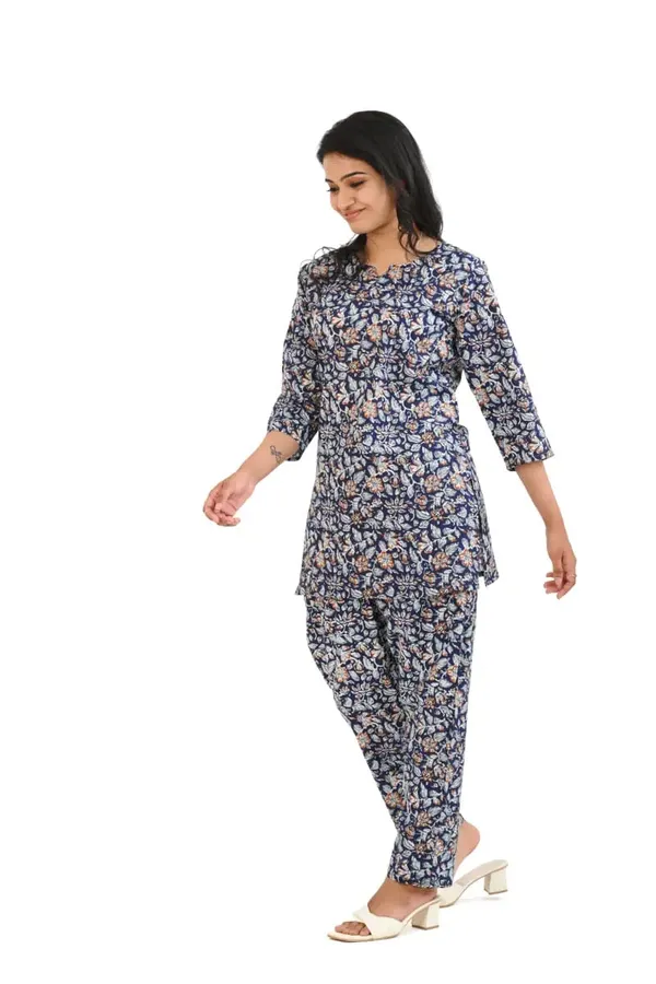 Blue_Georgette_Premium_And_Elegant_Night_Suit_Set_For_Women