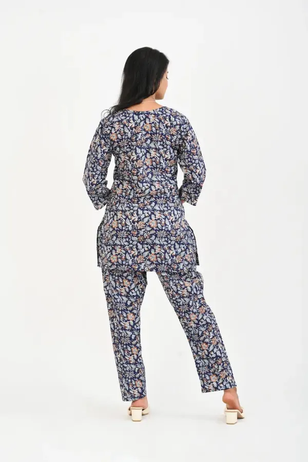Blue_Georgette_Premium_And_Elegant_Night_Suit_Set_For_Women