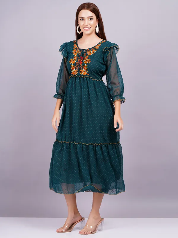 Green_Georgette_Premium_And_Elegant_Midi_Dress_For_Women