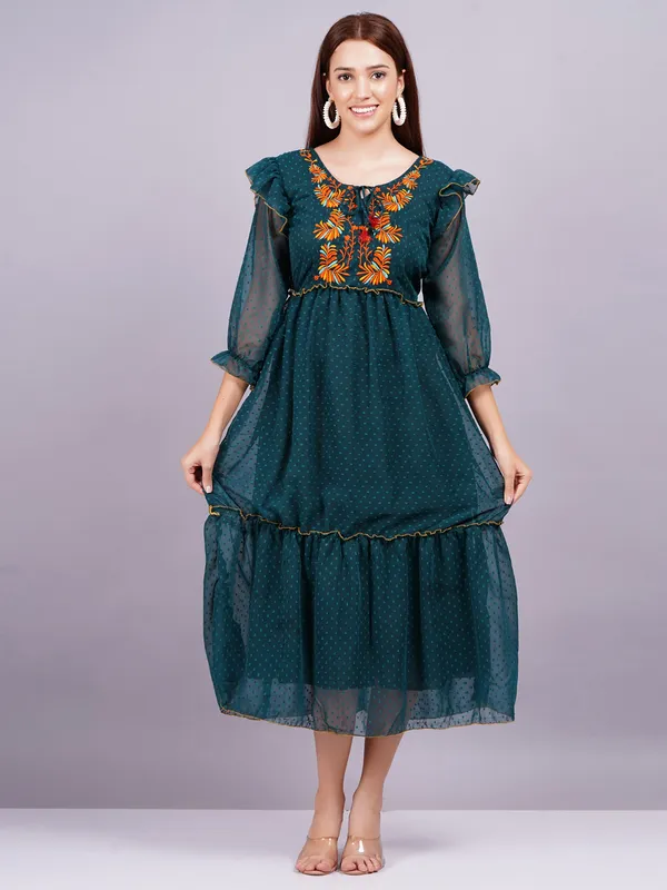 Green_Georgette_Premium_And_Elegant_Midi_Dress_For_Women