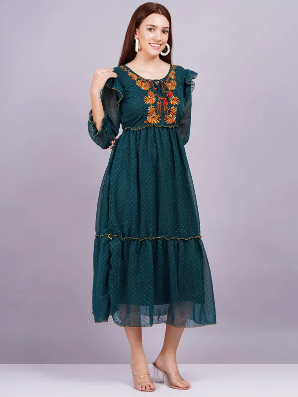 Green_Georgette_Premium_And_Elegant_Midi_Dress_For_Women