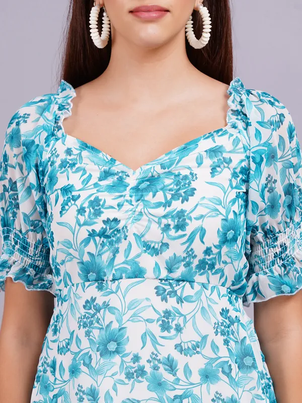 Blue_Georgette_Premium_And_Elegant_Midi_Dress_For_Women