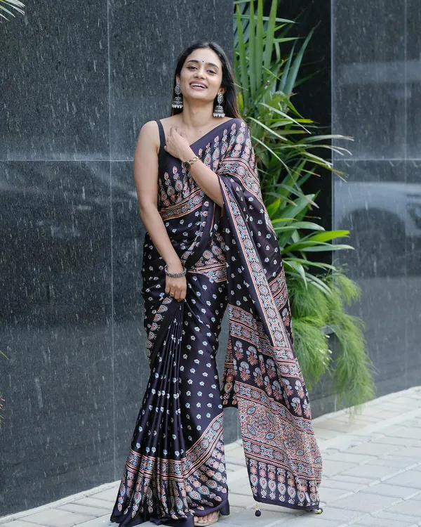BLACK_AJRAKH_MODAL_SILK_SAREE_WITH_BLOUSE