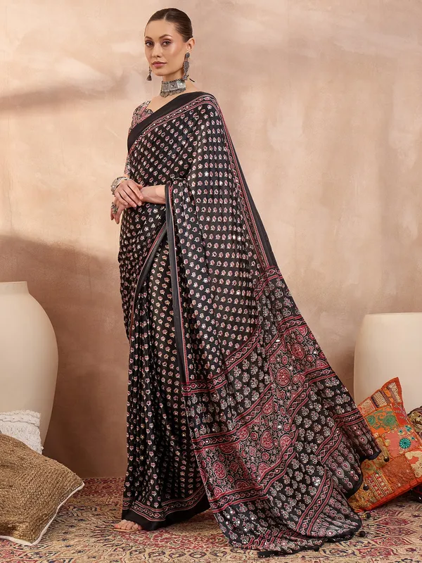 Black_Lotus_Ajrakh__Mirror_Work_Saree_With_Blouse