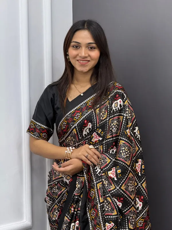 Black_Patola__Saree__With_Blouse_Piece