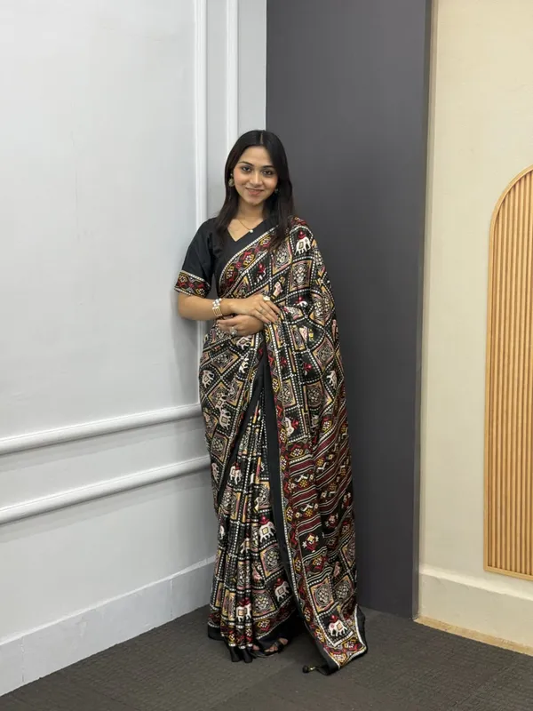 Black_Patola__Saree__With_Blouse_Piece