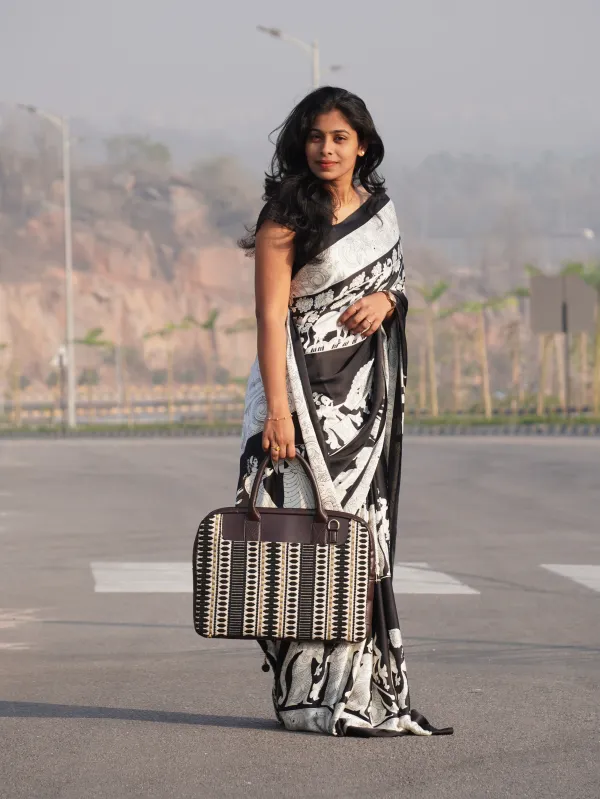 Black_&_White_Kalamkari_Satin_Silk_Saree_with_Handmade_Tassels_-_Timeless_Grace"