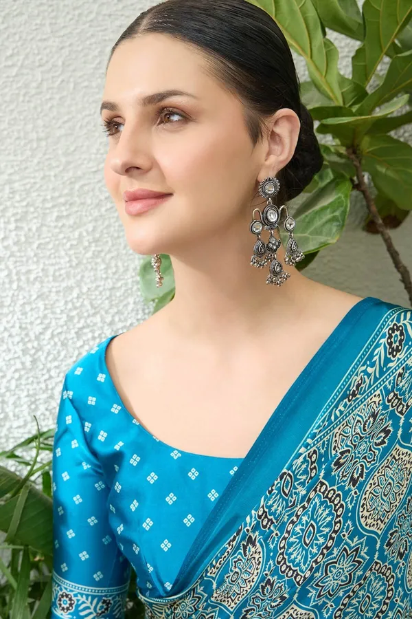 Majesty_Firozi_Ajrakh_Printed_Semi_Modal_Silk_Saree_With_Vestigial_Blouse_Piece_