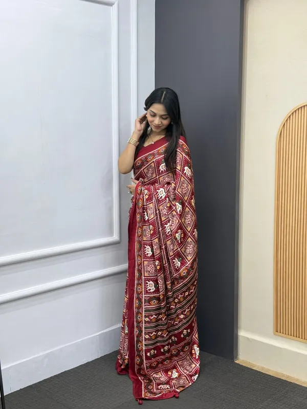 Maroon_Patola__Saree__With_Blouse_Piece