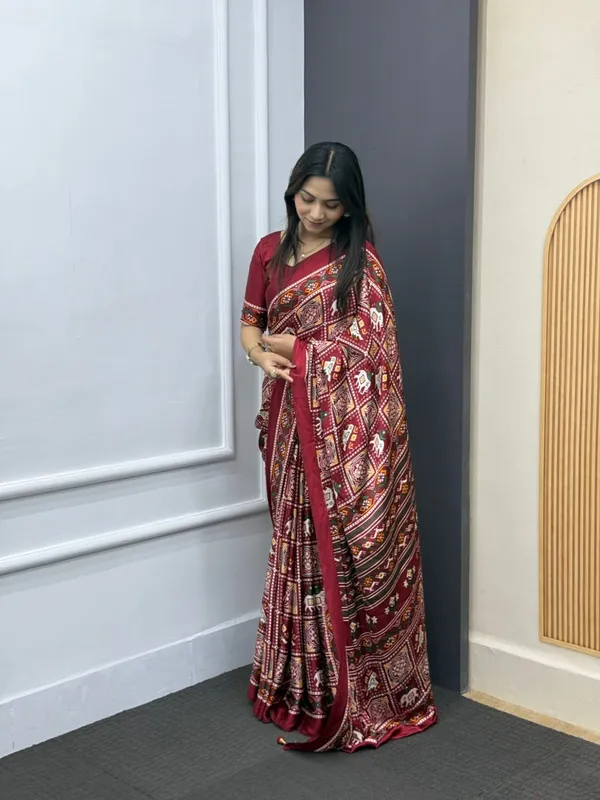 Maroon_Patola__Saree__With_Blouse_Piece