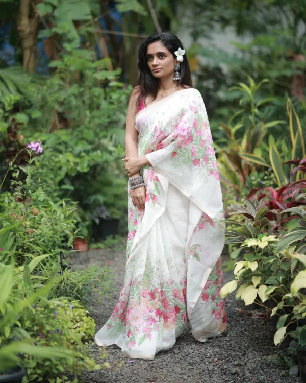 Floral_Linen_Digital_Printed_Cotton_Saree