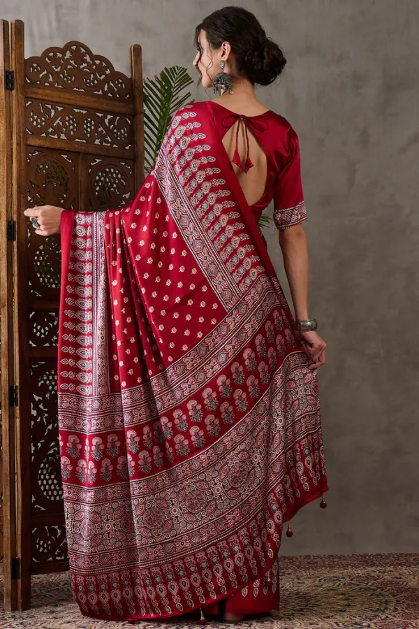 Ajrakh_Blue_Lining_Primum_Modal_Silk_Saree_With_Blouse