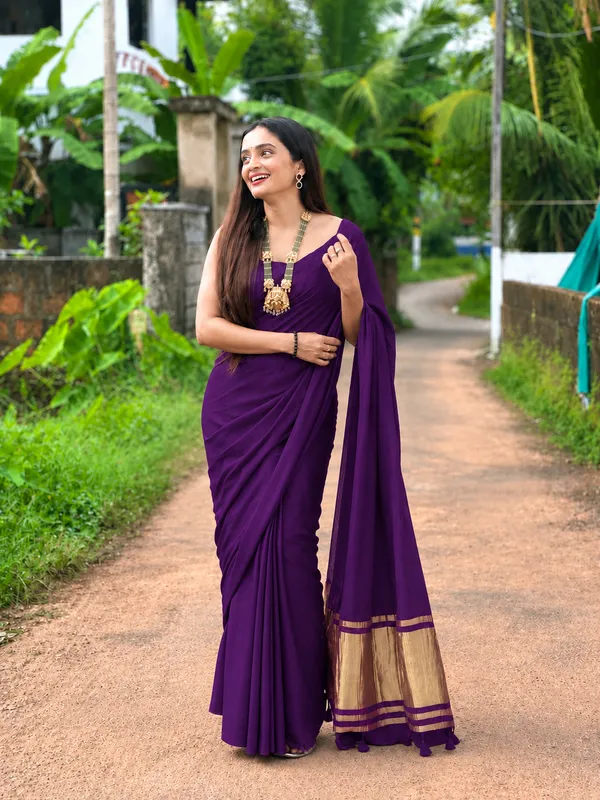 PLAIN_MODAL_SILK_SAREE_WITH_TISSUE_PALLU