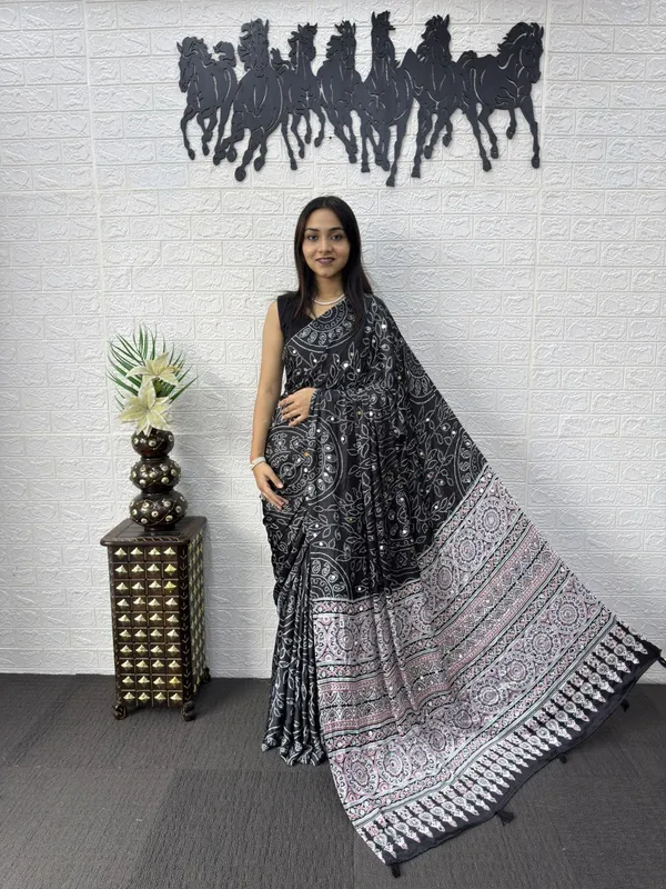 Pure_Gajji_Black_Bandhni_Full_Leaf_Design__Mirror_Saree_With_Blouse_Piece