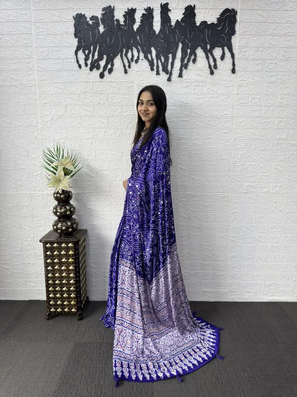 Pure_Gajji_Blue_Bandhni_Full_Leaf_Design__Mirror_Saree_With_Blouse_Piece