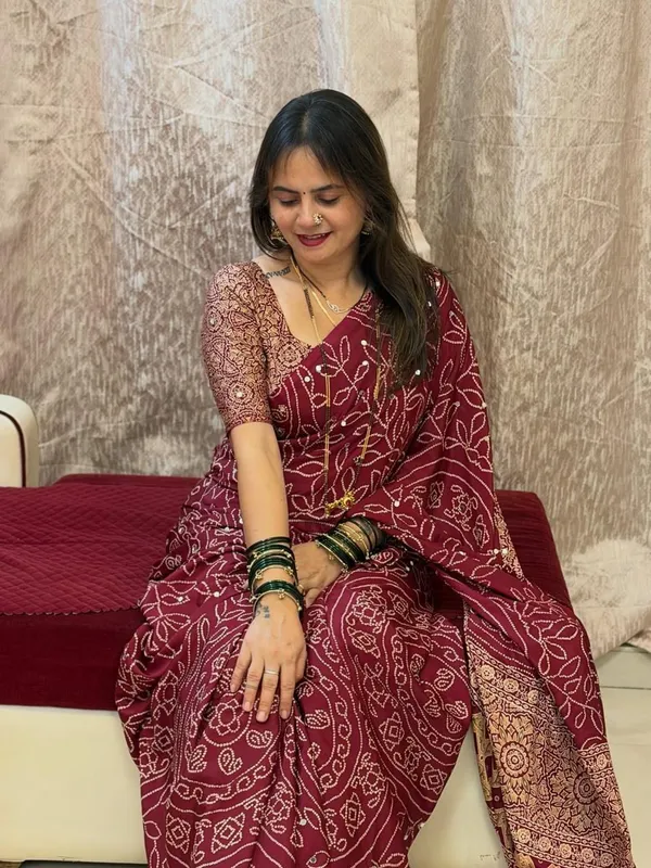 Pure_Gajji_Maroon_Bandhni_Full_Leaf_Design__Mirror_Saree_With_Blouse_Piece