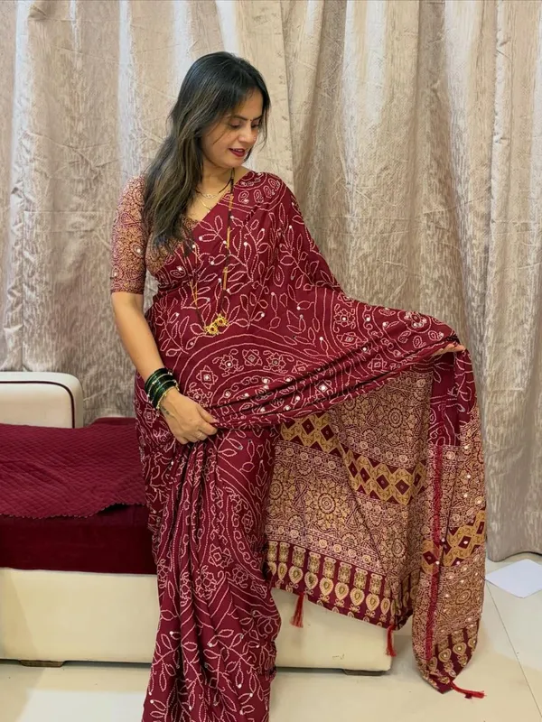 Pure_Gajji_Maroon_Bandhni_Full_Leaf_Design__Mirror_Saree_With_Blouse_Piece