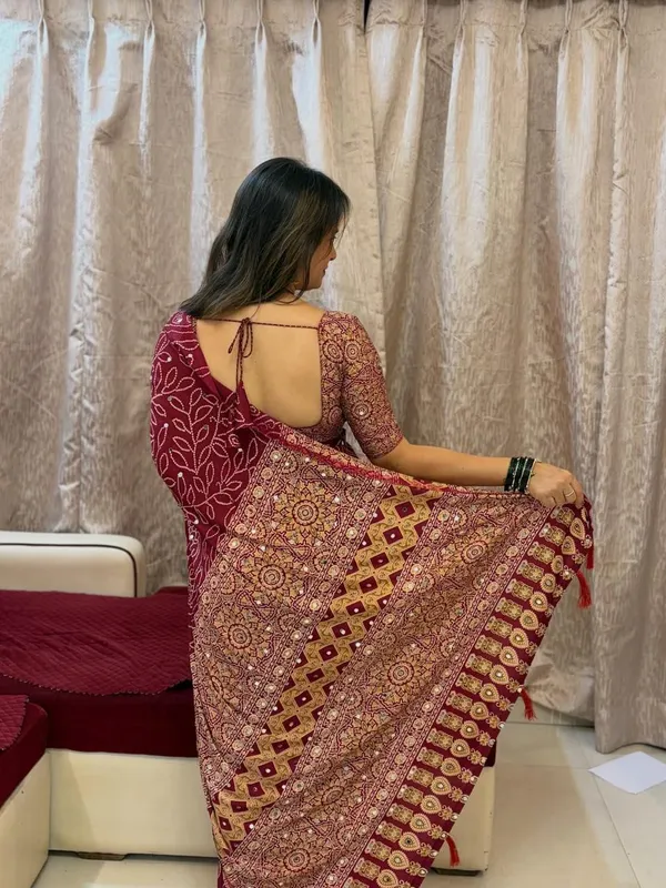 Pure_Gajji_Maroon_Bandhni_Full_Leaf_Design__Mirror_Saree_With_Blouse_Piece